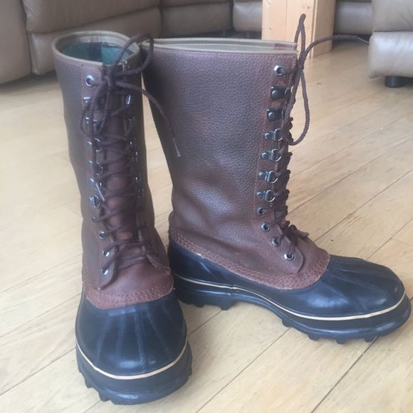 Sorel Boots - Picture 2 of 6